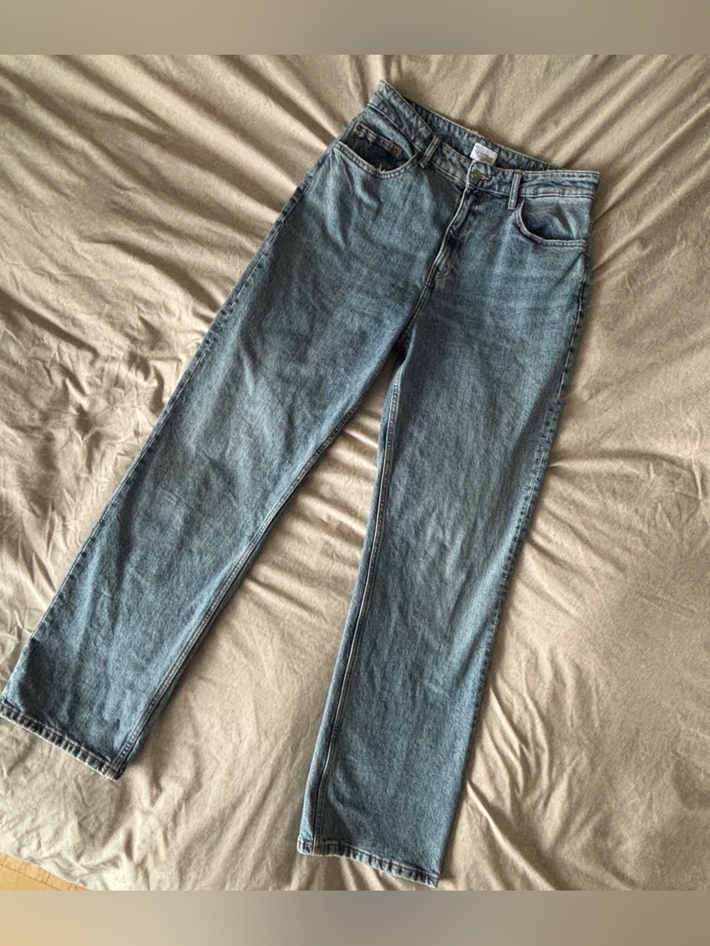 High-Rise Straight Leg Wedgie Jeans